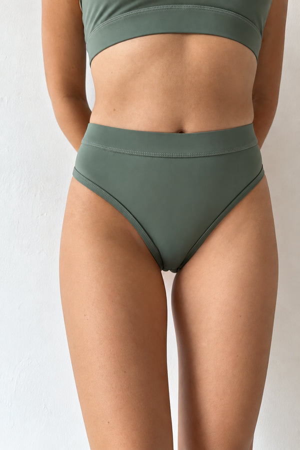 Rise Leg Bottom in Sage Green