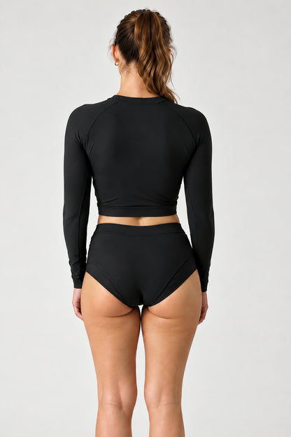 Cropped Rash Guard in Black